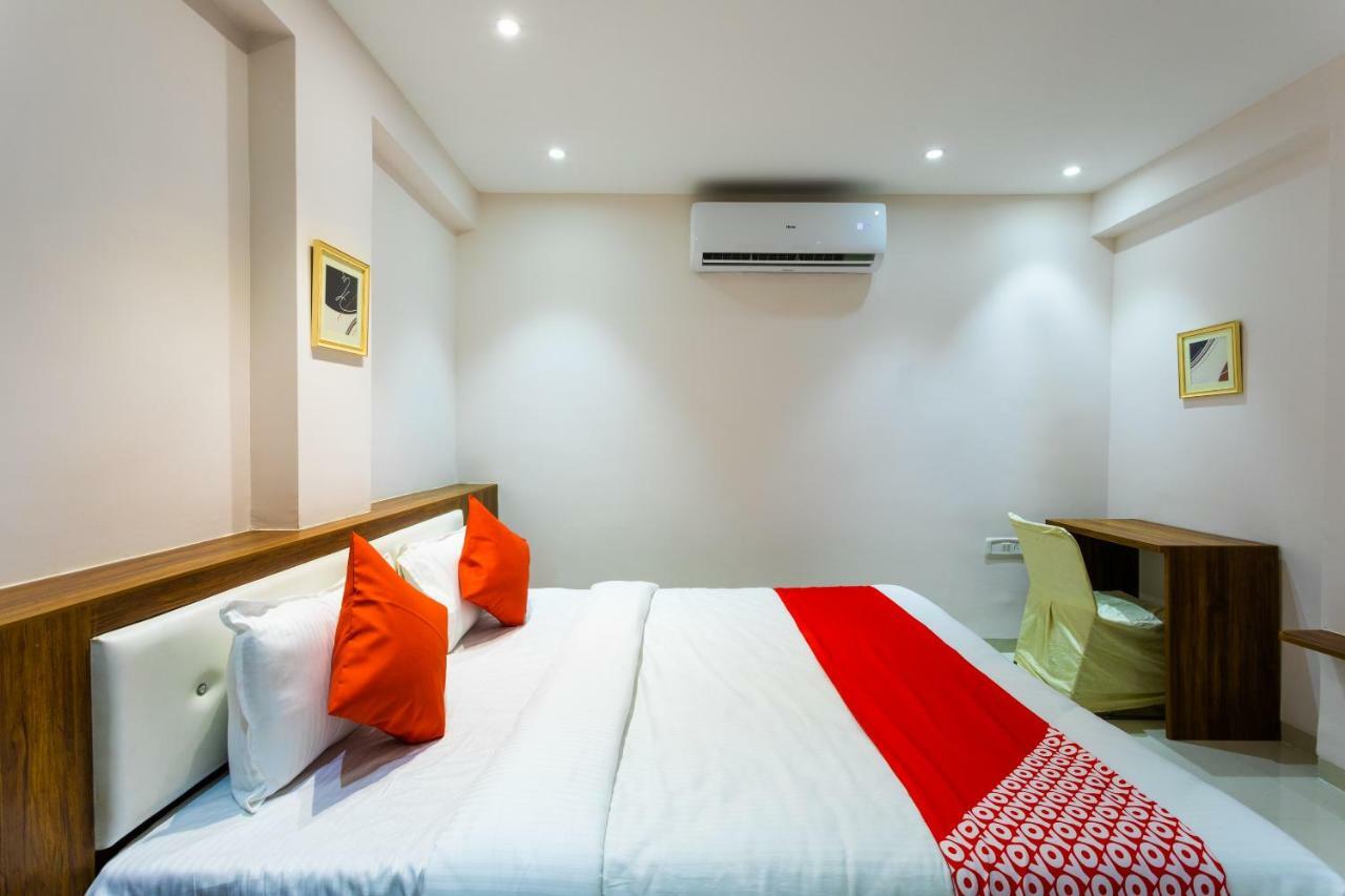 Oyo 29585 The Cliff Hotel Indore Exterior photo